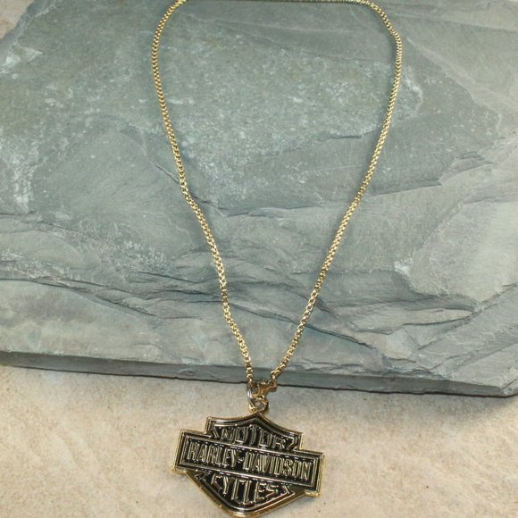 2 Pcs of HARLEY DAVIDSON Bar and Shield Meta Pendant Necklaces - Picture 7 of 11